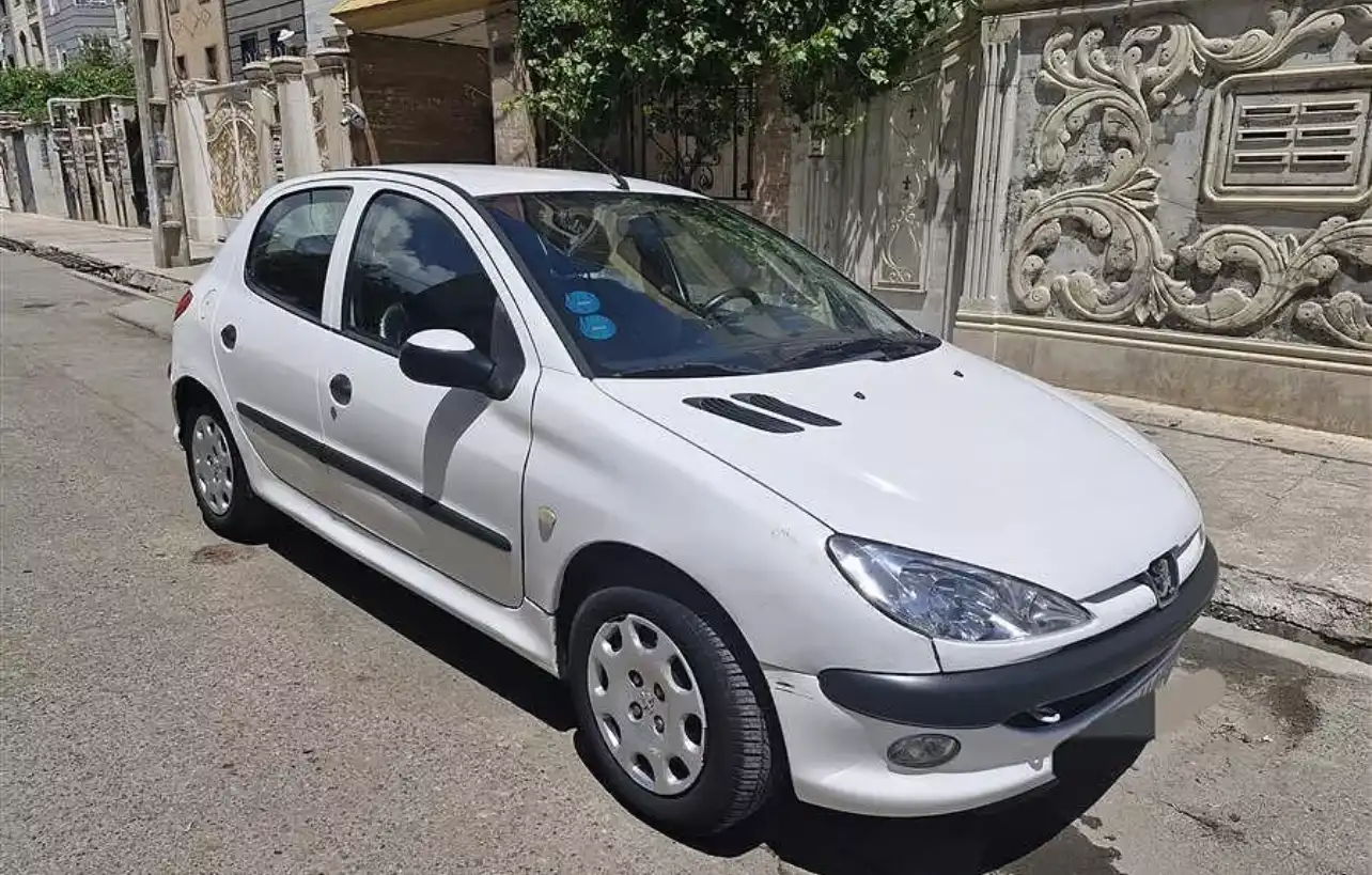 بیمه خودرو در اجاره ۲۰۶